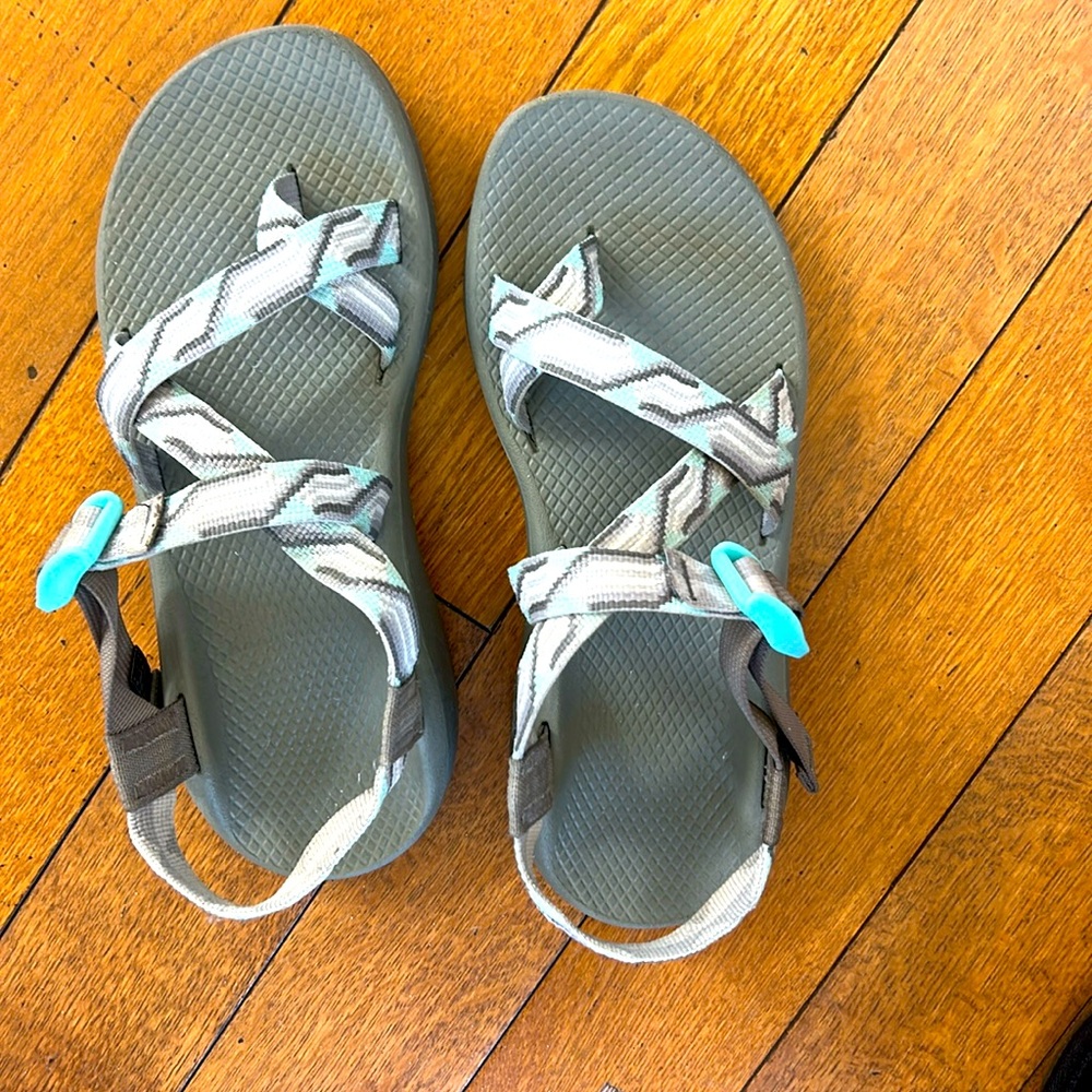 Chacos size 9 - teal grey and white